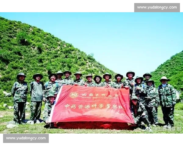 在时代洪流中拼尽全力书写无悔人生的奋进宣言与信念同行的壮阔征程