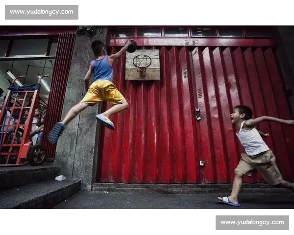 扣篮艺术:从街头到职业赛场的飞跃与变革 扣篮艺术:从街头到职业赛场的飞跃与变革